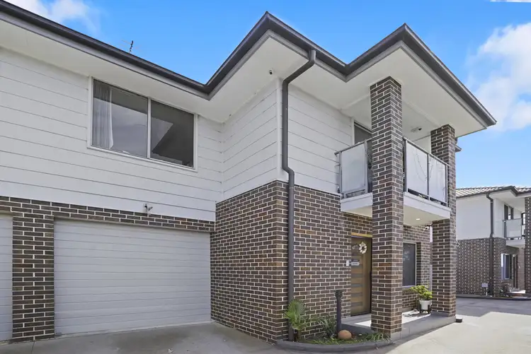2/89A Adelaide Street, Oxley Park NSW 2760