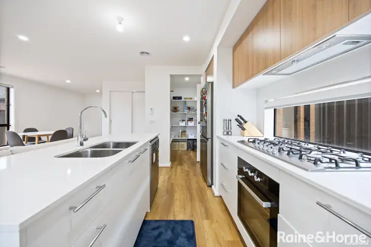 Fifth view of Homely house listing, 6 Abbeyhill Street, Clyde VIC 3978