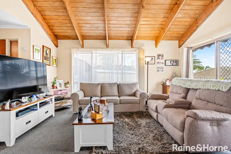 Fifth view of Homely house listing, 2/8 Peart Court, Brookfield VIC 3338