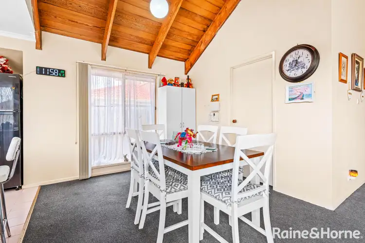 Sixth view of Homely house listing, 2/8 Peart Court, Brookfield VIC 3338
