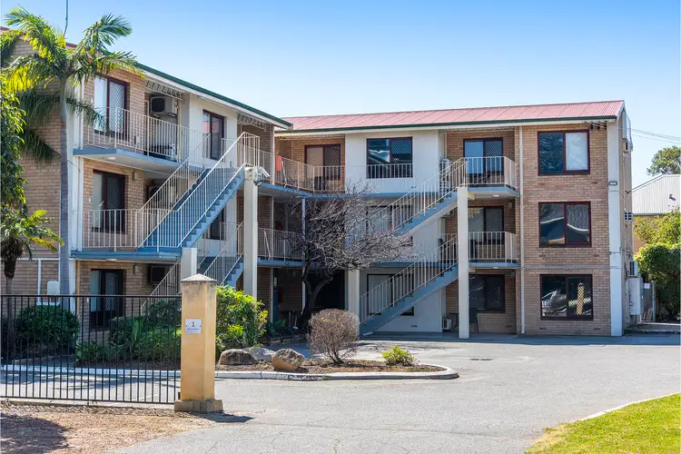 1 Minora Place