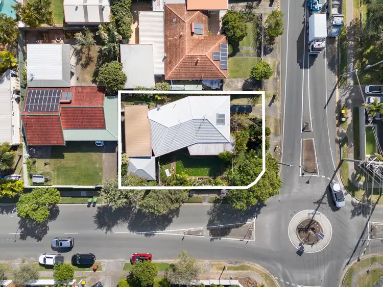 34 Mountain View Avenue, Burleigh Waters QLD 4220