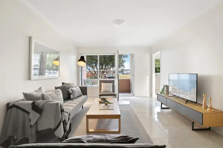 3/13 Brewer Street