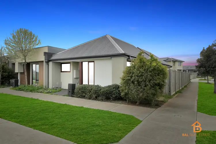 Second view of Homely house listing, 2 Oxbow Walk, Truganina VIC 3029