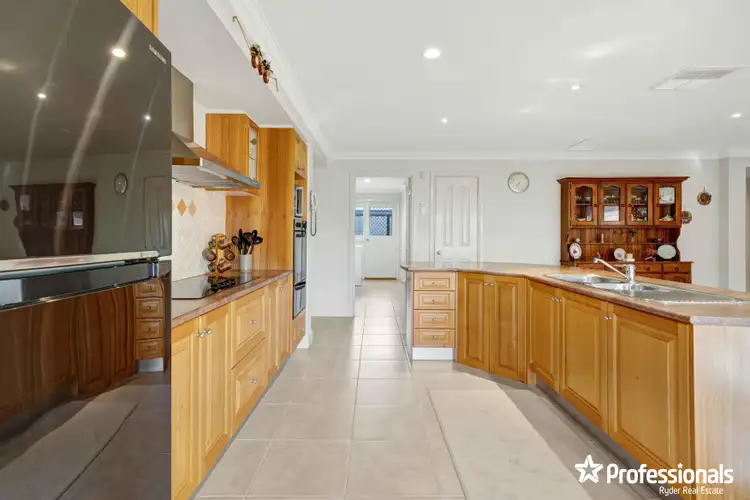 Fifth view of Homely house listing, 6 Davies Avenue, Brookfield VIC 3338