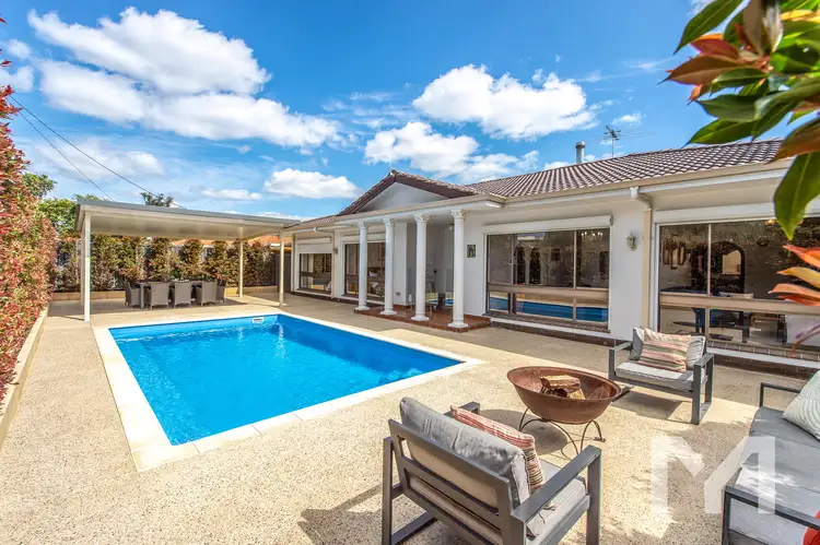 25 Lawrence Way, Samson WA 6163