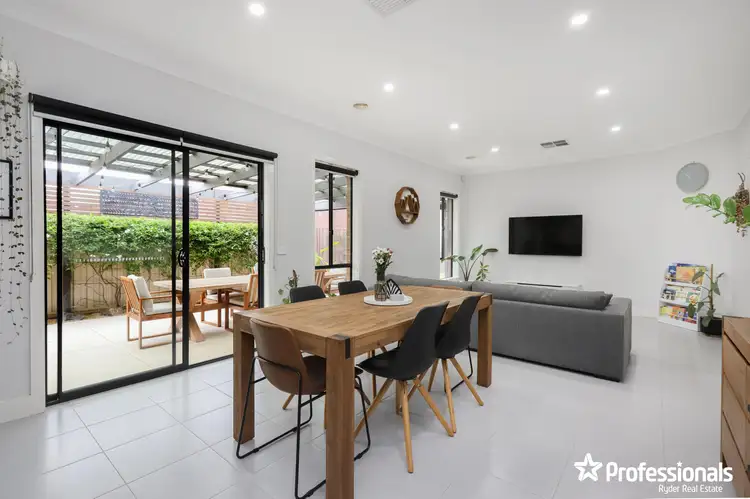 Fifth view of Homely house listing, 16 Stephanie Way, Harkness VIC 3337