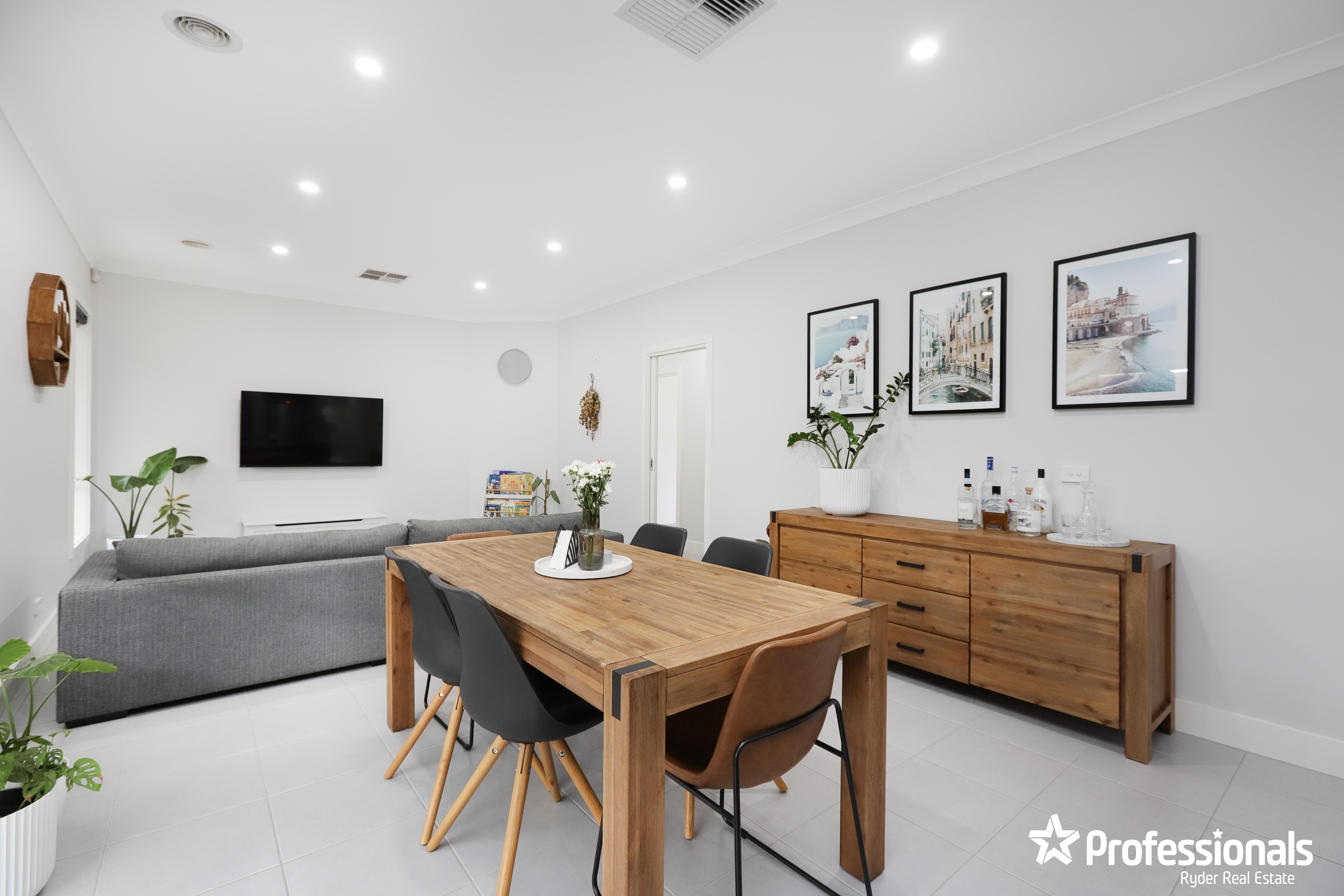 Sixth view of Homely house listing, 16 Stephanie Way, Harkness VIC 3337