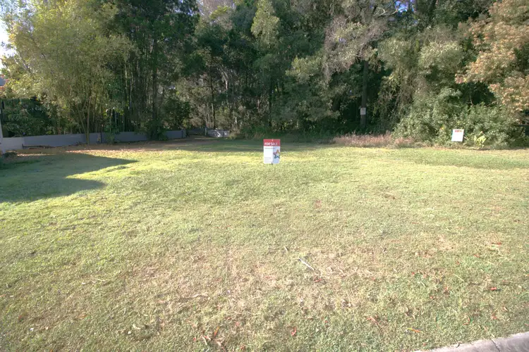 4 Flinders Street, Coochiemudlo Island QLD 4184