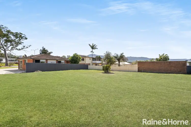 292A Princes Highway, Bomaderry NSW 2541