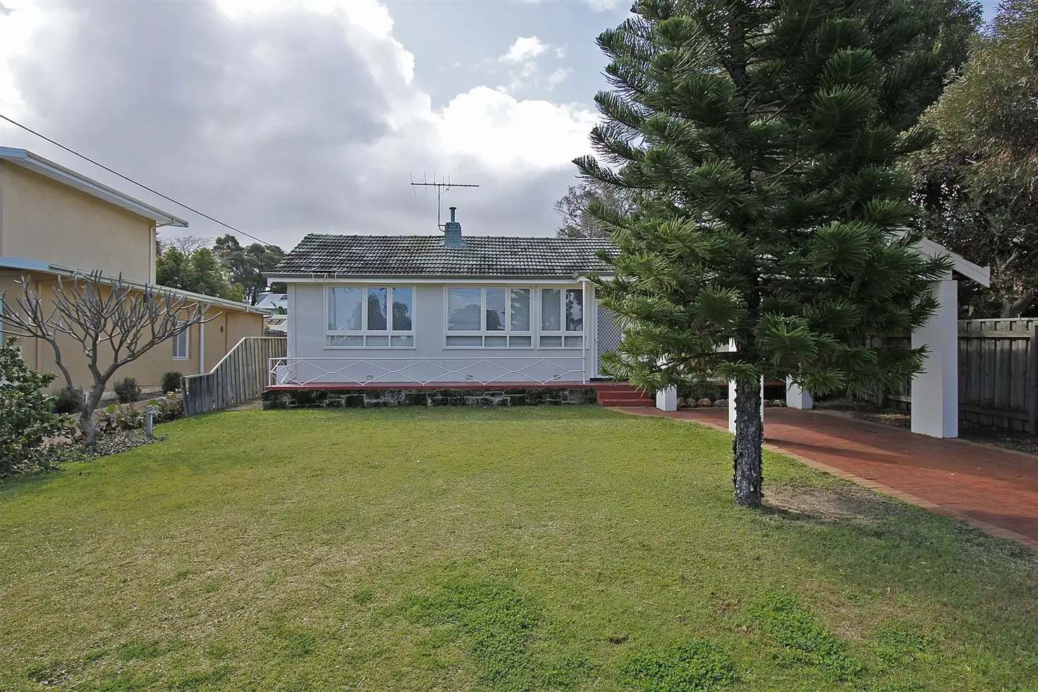 Main view of Homely house listing, 32 Milne Street, Bicton WA 6157