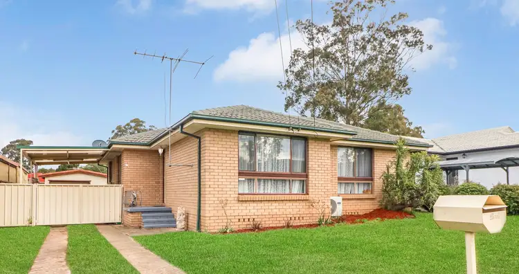 18 Wembley Avenue, Cambridge Park NSW 2747