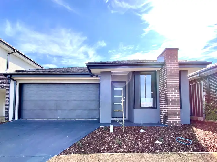 4B2B McKinley Drive, Truganina VIC 3029