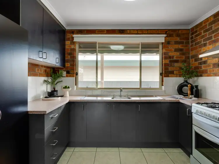 Fifth view of Homely house listing, 1/498 Hague Street, Lavington NSW 2641