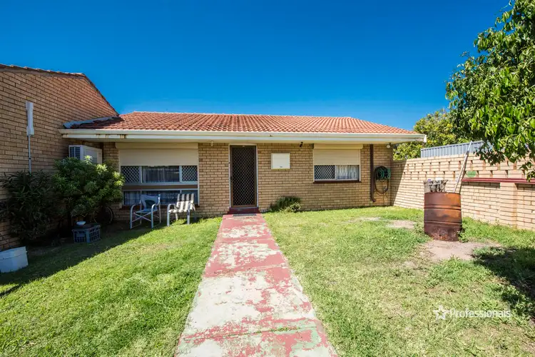 32B Mark Way