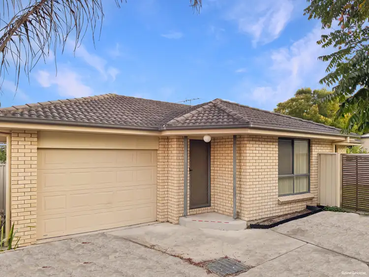 2/76 Brigantine Street, Rutherford NSW 2320