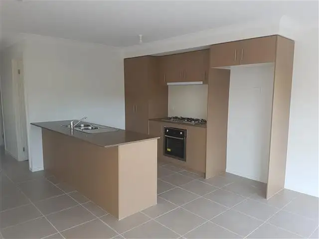 Second view of Homely house listing, 5 Eileens Way, Sunbury VIC 3429