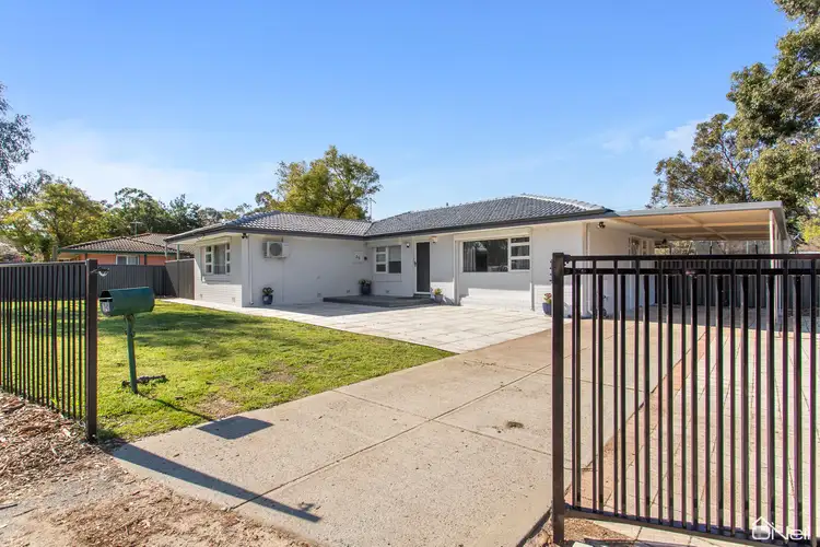25 Hollybush Way, Kelmscott WA 6111