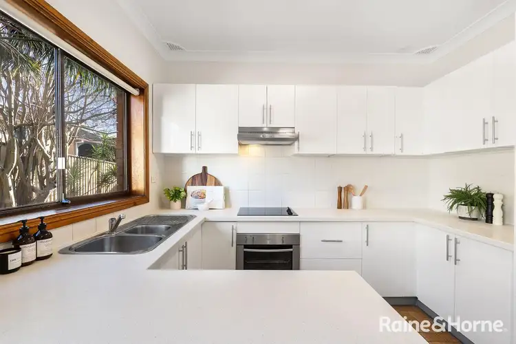 Fifth view of Homely villa listing, 2/6 Arthur Street, Bexley NSW 2207