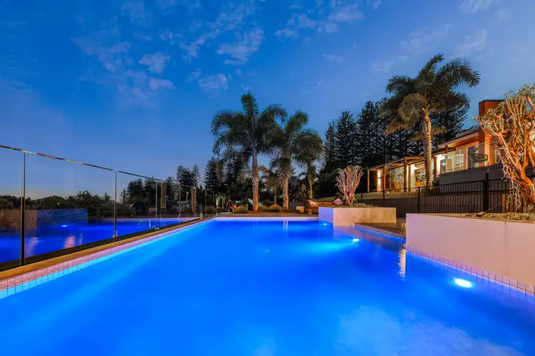 4 Sunnycrest Drive, Terranora NSW 2486