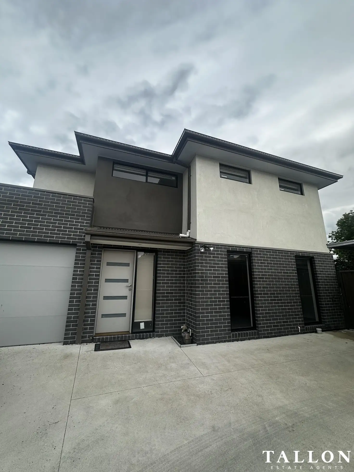 Main view of Homely townhouse listing, 2/4 Pinewood Drive, Hastings VIC 3915