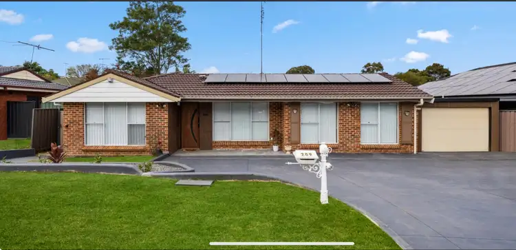 209 Farnham Road, Quakers Hill NSW 2763