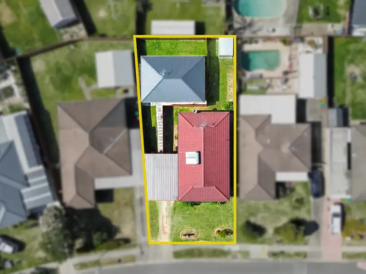 5 & 5a Moore Street, St Clair NSW 2759