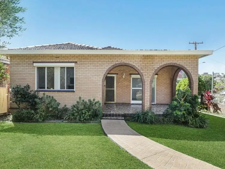 54 Rowland Avenue, Wollongong NSW 2500