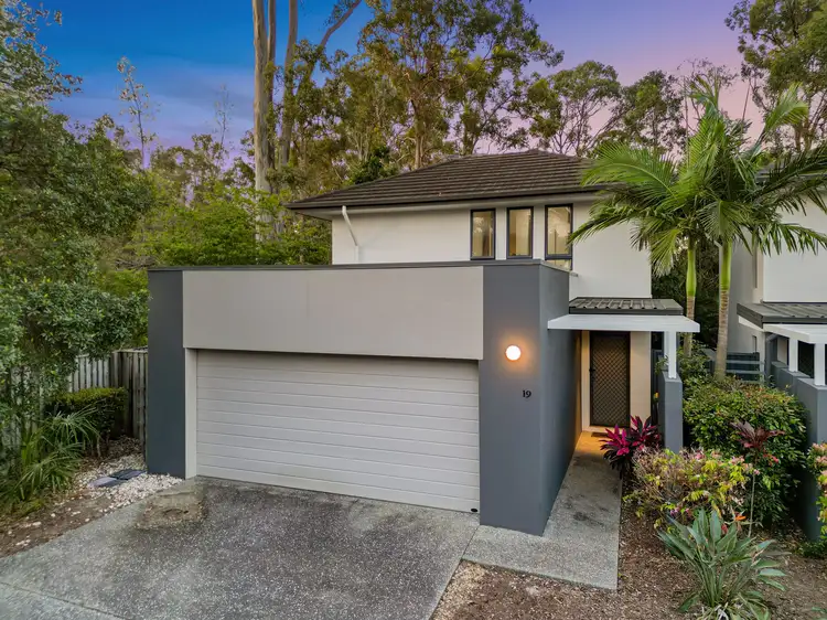 19/2 Jefferson Court, Upper Coomera QLD 4209