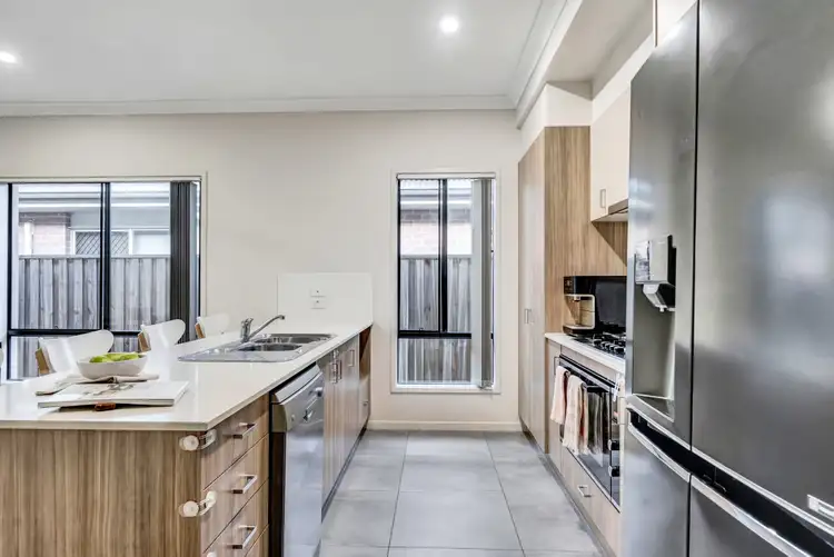 Sixth view of Homely house listing, 15 Aspen Way, Arundel QLD 4214