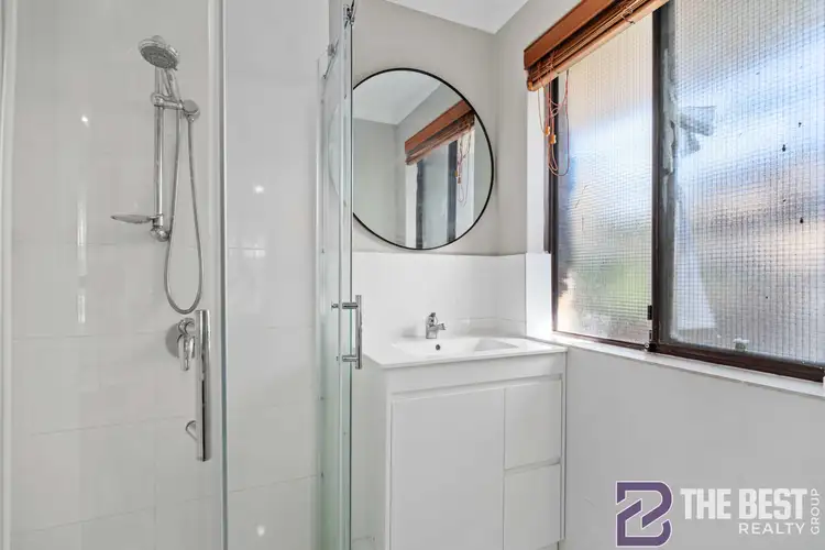 Sixth view of Homely house listing, 2 Mandarin Way, Seville Grove WA 6112