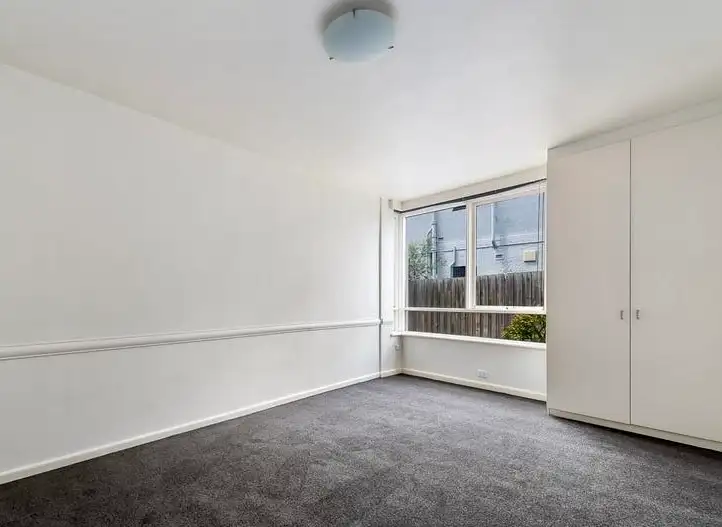 Fourth view of Homely apartment listing, 6/25 Hotham Street, East Melbourne VIC 3002