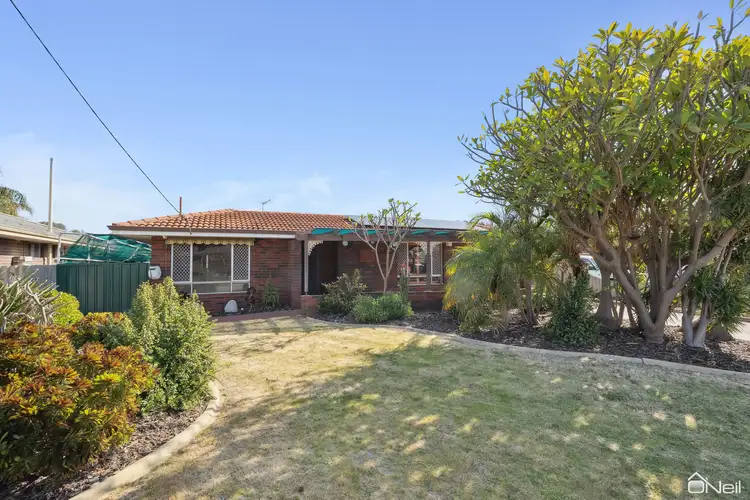 Second view of Homely house listing, 6 Willowmead Way, Kelmscott WA 6111