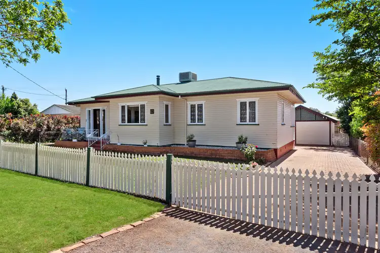 23 Stehn Street, Harristown QLD 4350