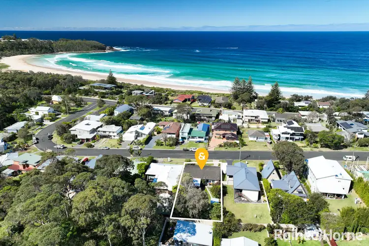 27 Donlan Road, Mollymook Beach NSW 2539