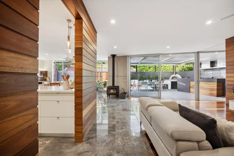 61 The Oaks Parade, Aberfoyle Park SA 5159
