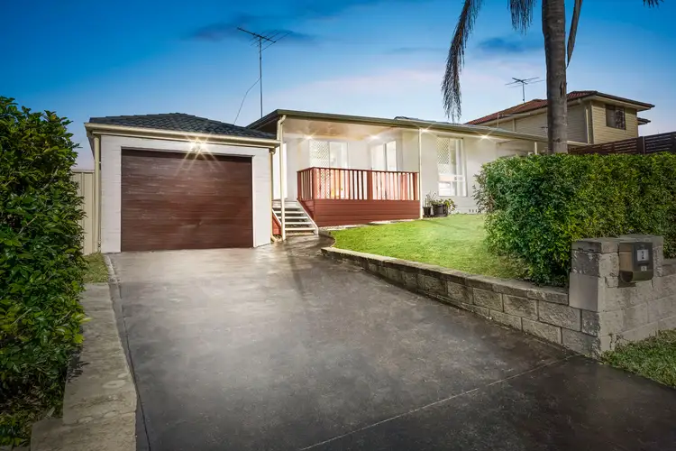 2 Jeffrey Avenue, St Clair NSW 2759