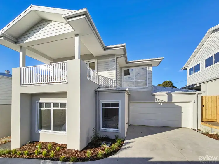 2/19 Chapel Street, Cowes VIC 3922