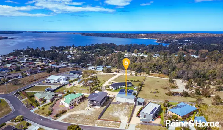 13 Cobrooga Drive