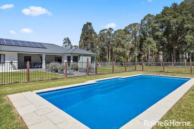 14 Gladioli Vista, Bomaderry NSW 2541