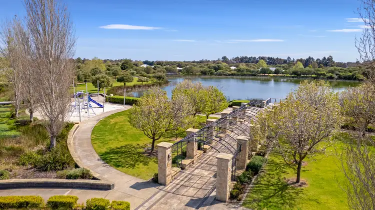33 Gambetta Road, Yalyalup WA 6280