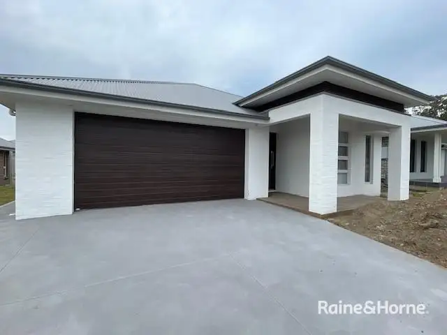 27 Solomon Street