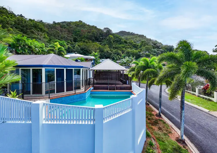 19 Rosemont Court, Mooroobool QLD 4870