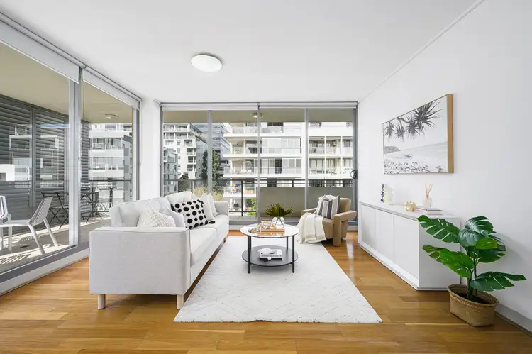 3 Jean Wailes Avenue