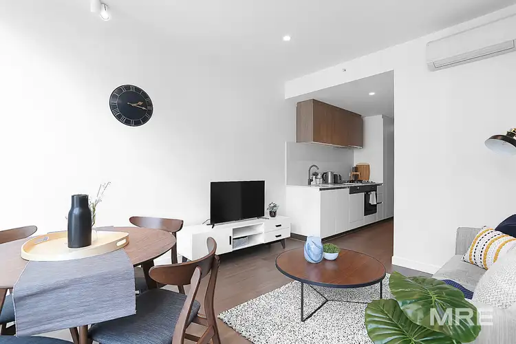 9-23 Mackenzie Street