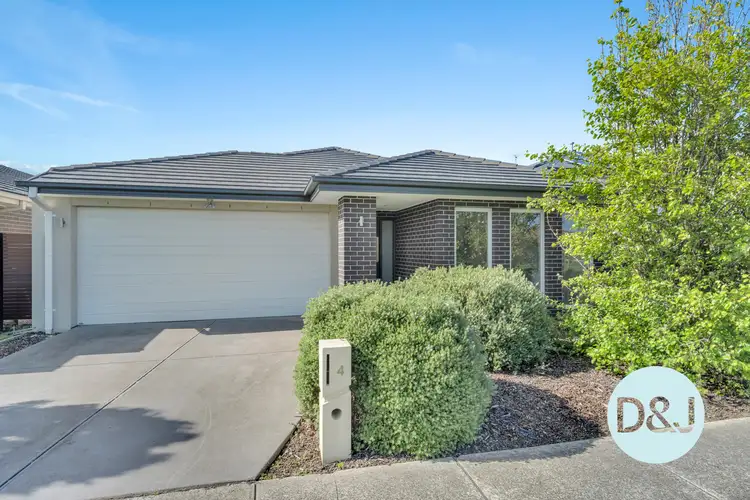 Second view of Homely house listing, 4 Yamba Close, Cranbourne North VIC 3977