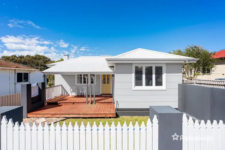 212 Evans Street, Beachlands WA 6530