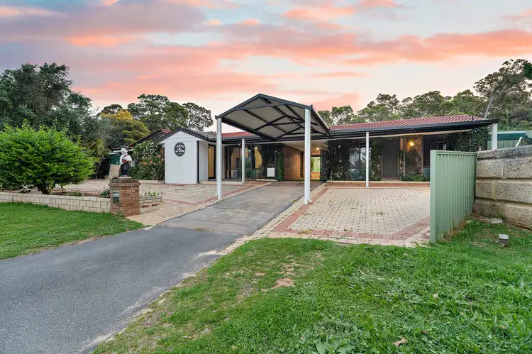 33 Jade Street, Mount Richon WA 6112