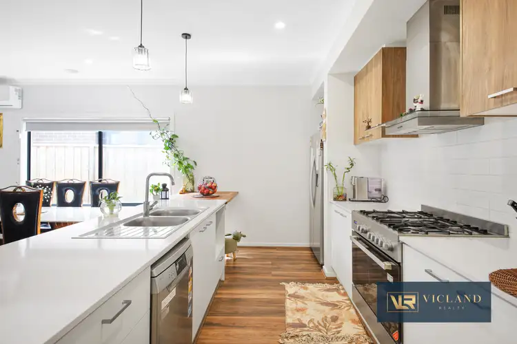 Seventh view of Homely house listing, 8 Polmont Avenue, Thornhill Park VIC 3335