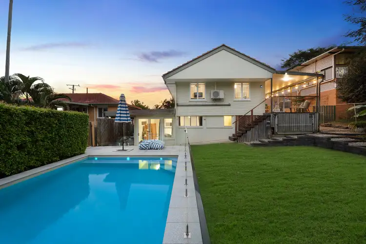 6 Hibiscus Street, Everton Hills QLD 4053